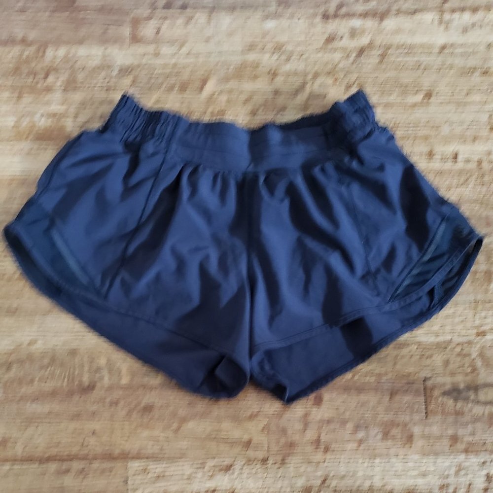 Lululemon Hotty Hot Shorts - Picture 6 of 11